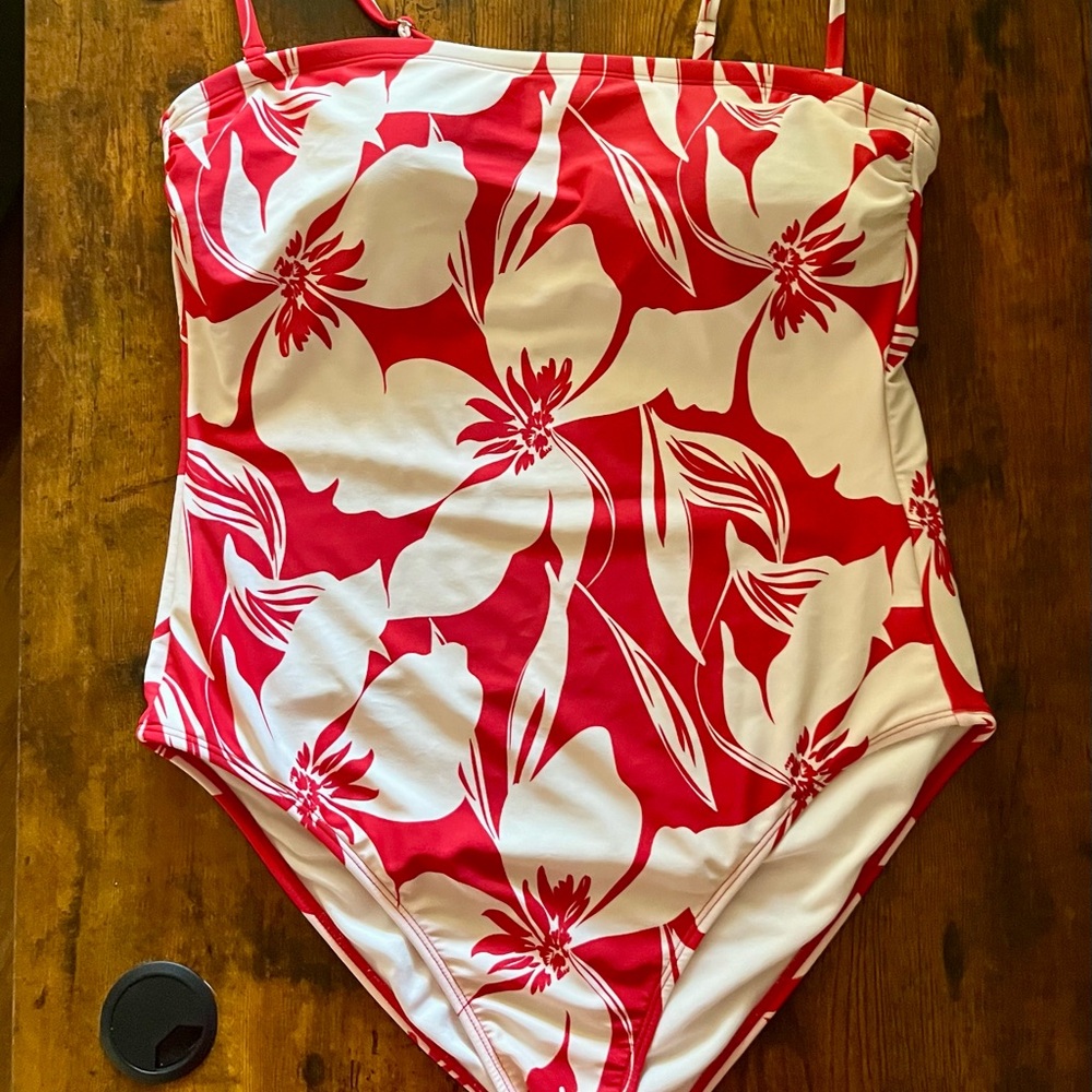 Shade & Shore Vibrant Red and White Swimwear